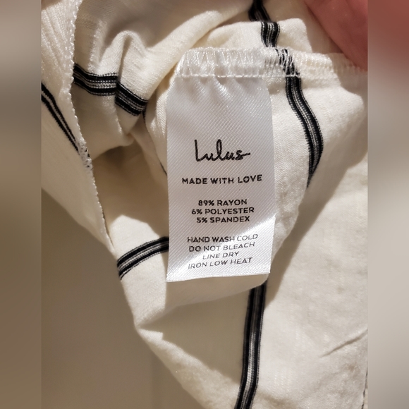 NWT Lulu's long sleeve striped crop top - Picture 7 of 7
